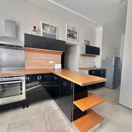 Kiara Apartment