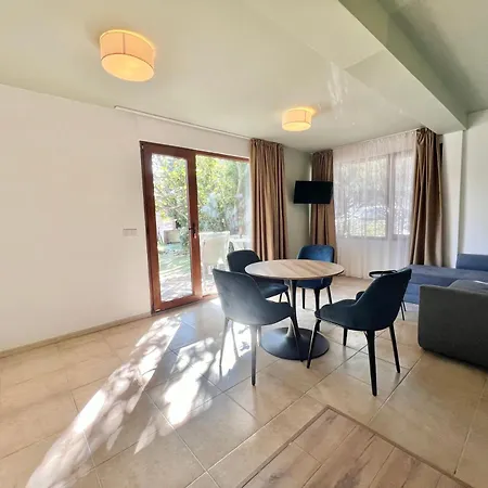 Kiara * Св. Св. Константин и Елена