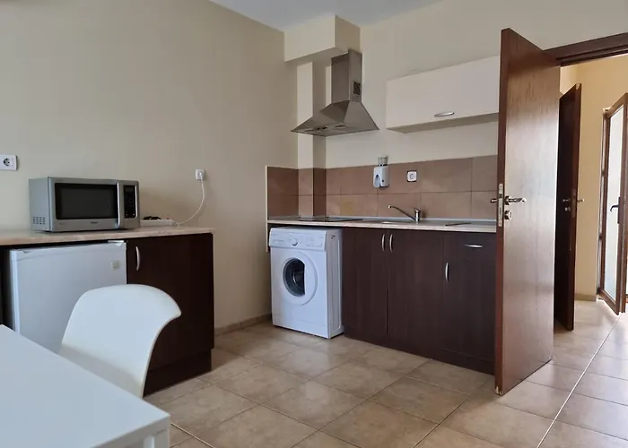 Kiara * Sf. Constantin și Elena